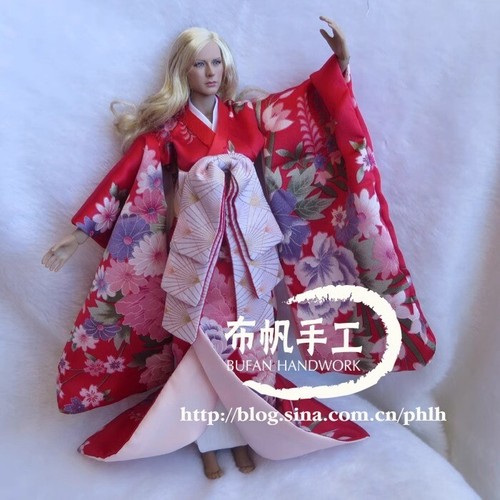 Modellino vestito kimono rosso